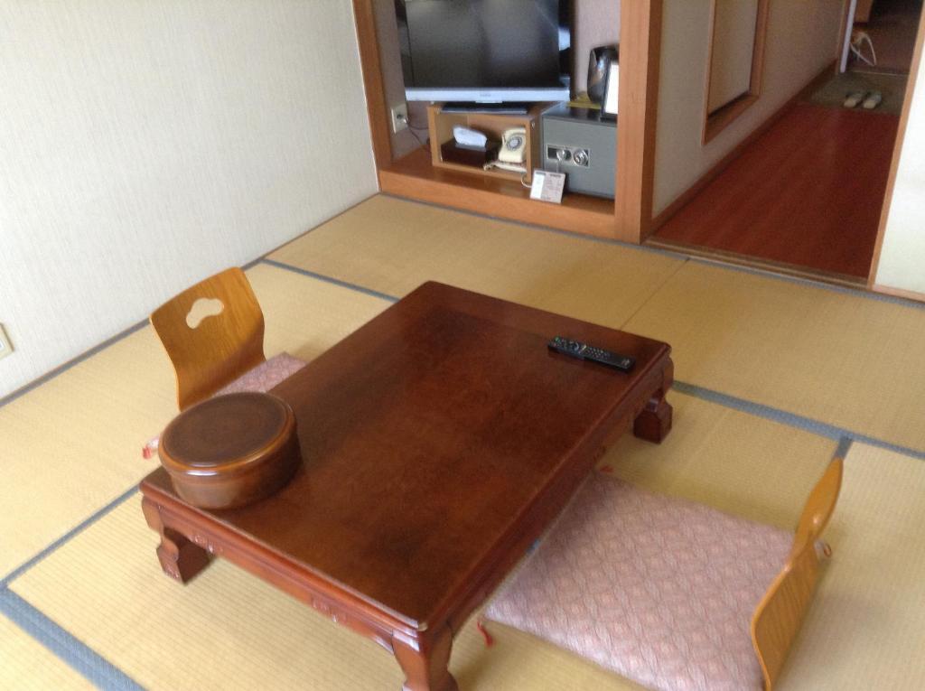 Bergtour Marukita Hotel Hakuba Exterior foto