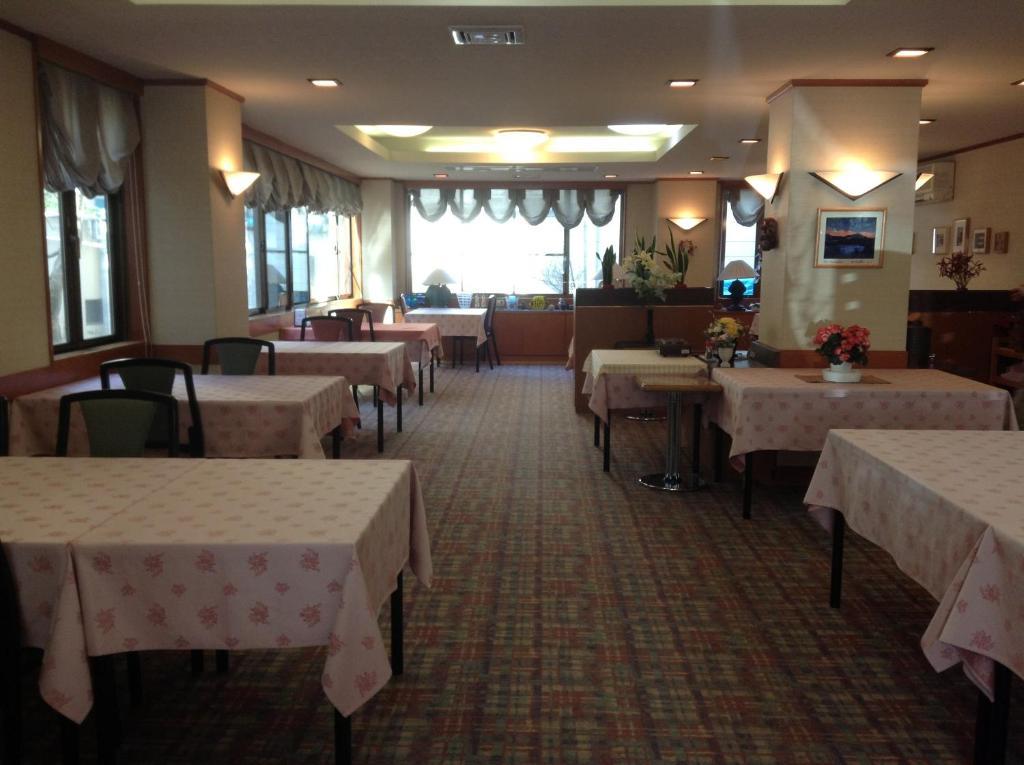 Bergtour Marukita Hotel Hakuba Exterior foto